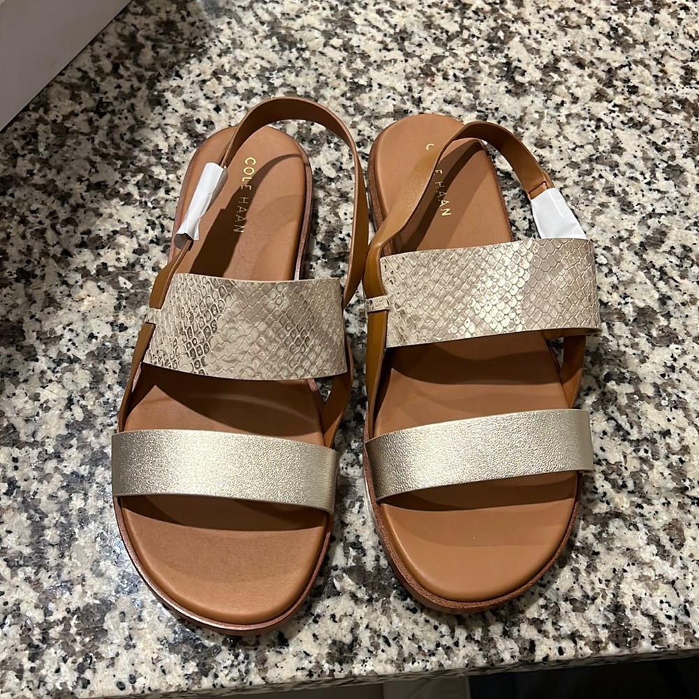 Brown leather sandal